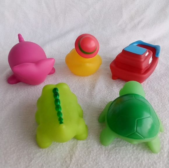 Rubber Kids Bath Toys Sea Turtle, Narwal, Boat, Crocodile And Beach Ducky - Picture 2 of 4
